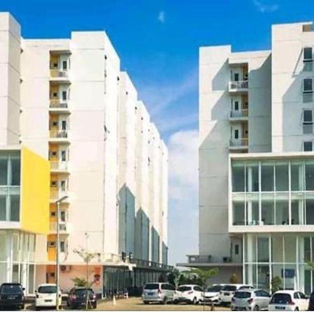 Barata Hotel Near Bandara Soekarno Hatta Тангеранг Экстерьер фото