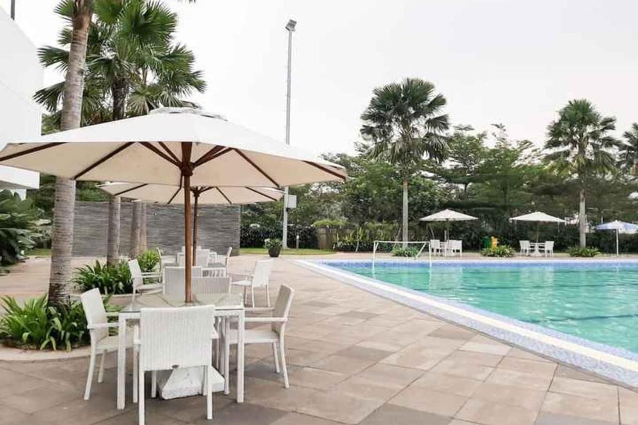 Barata Hotel Near Bandara Soekarno Hatta Тангеранг Экстерьер фото