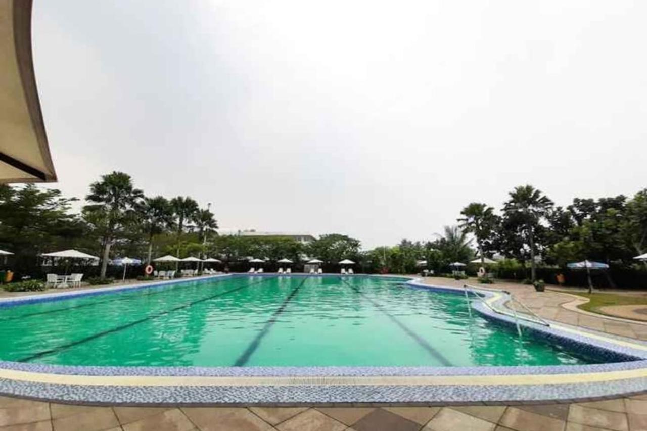 Barata Hotel Near Bandara Soekarno Hatta Тангеранг Экстерьер фото